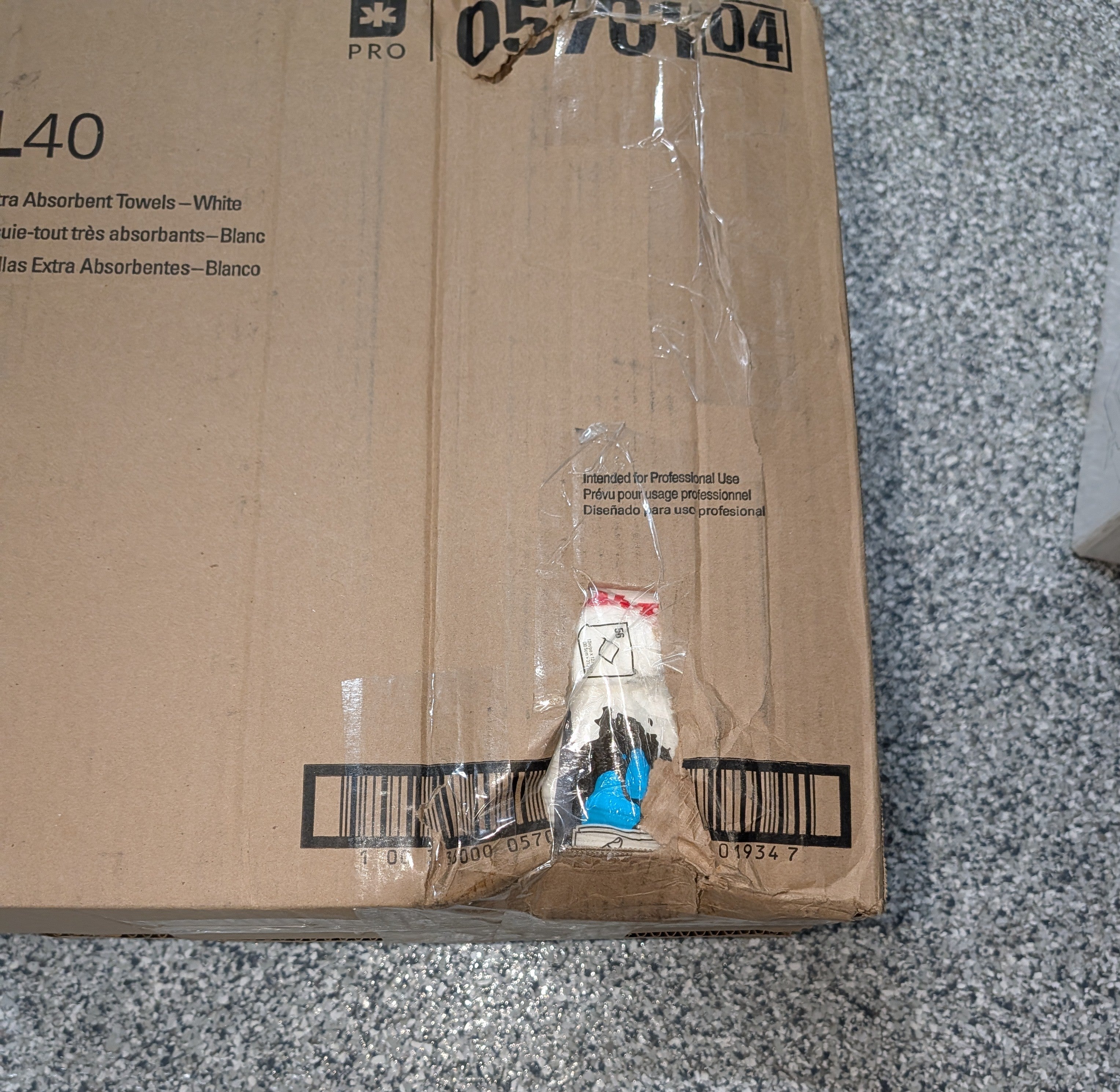 WYPALL Polyester Shop Towel, White, 12.5-in x 12-in - Absorbent Cleaning Cloths for Equipment, Liquids, and Oils - Pack of 1008