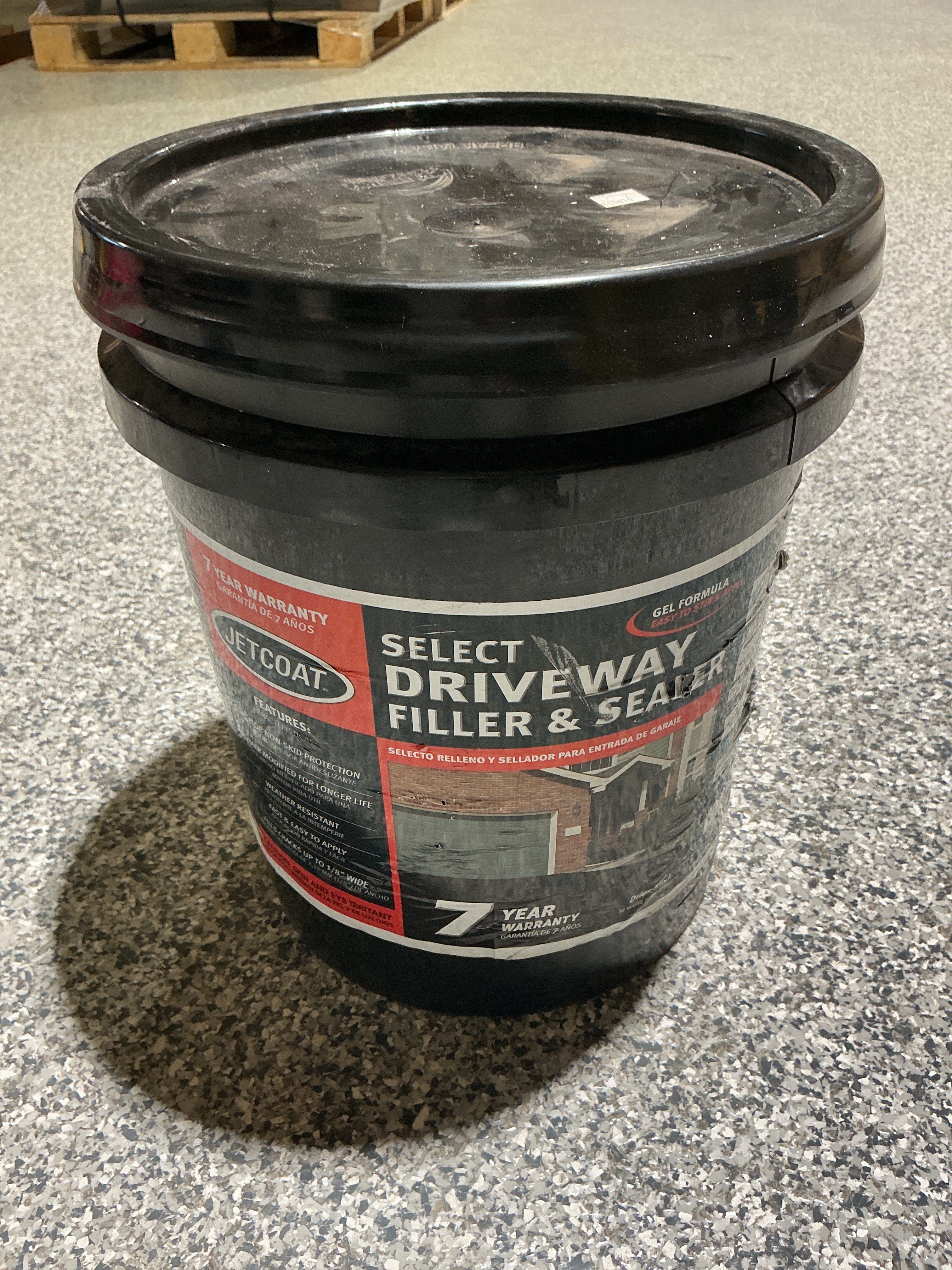 Jetcoat Select 7-Year Driveway Filler and Sealer