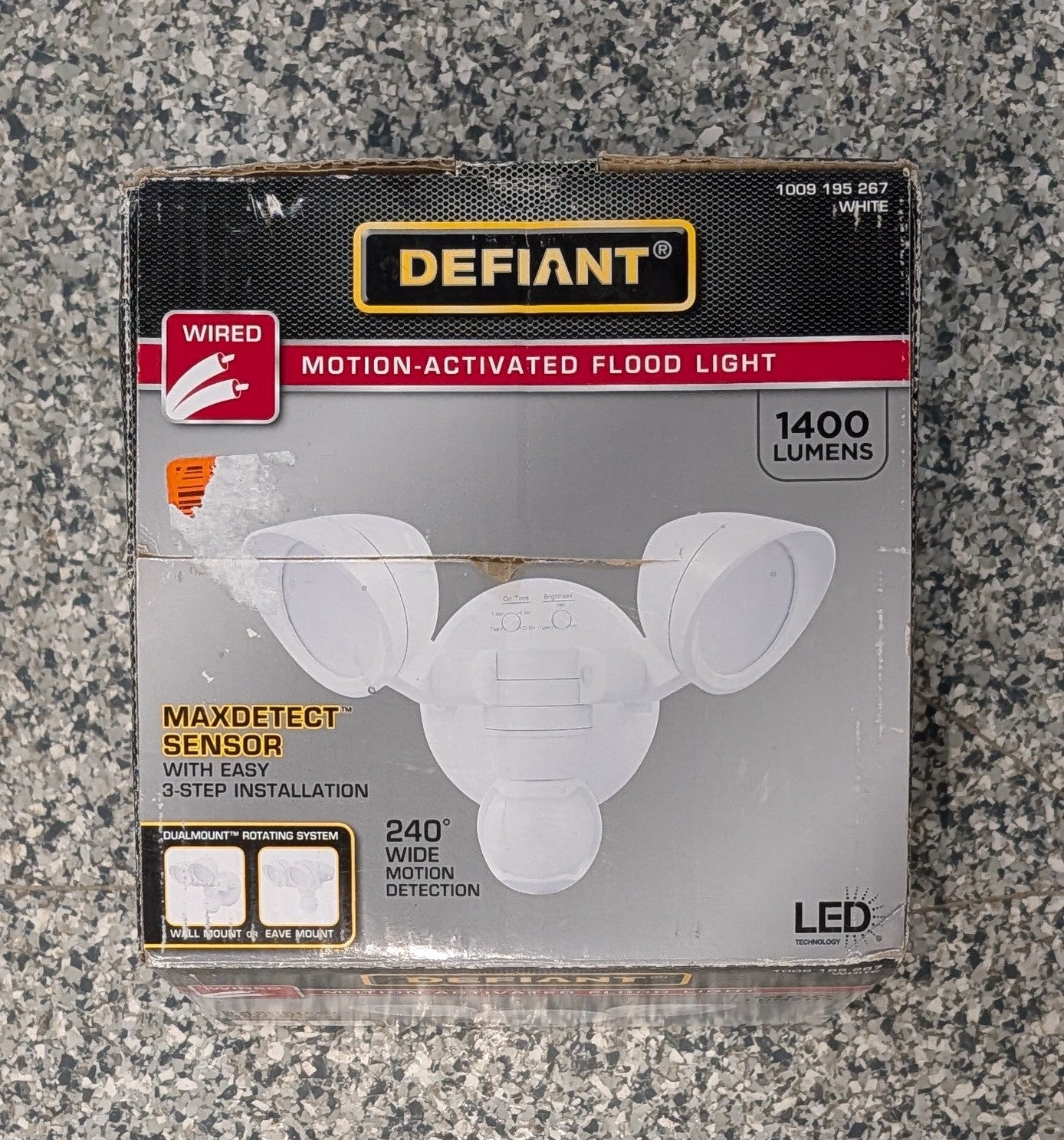 Defiant MaxDetect 240-Degree White Motion Activated Wired Outdoor 2-Head Dusk-to-Dawn LED Security Flood Light 1400 Lumens