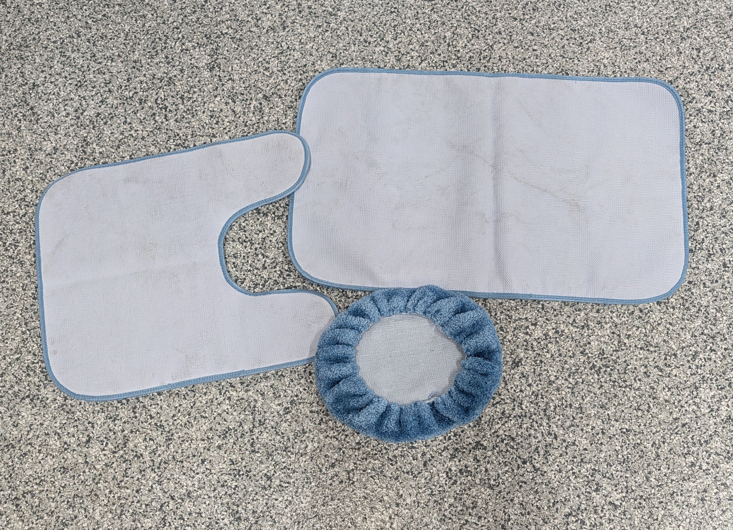 Traditional Basin Blue 3-Piece Washable Bathroom Rug Set