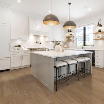 United Weavers Urban Impressions WPC Flooring 8 MM Thick with 22 Mil Wear Layer, 14.74 sq.ft/ctn Scottsdale