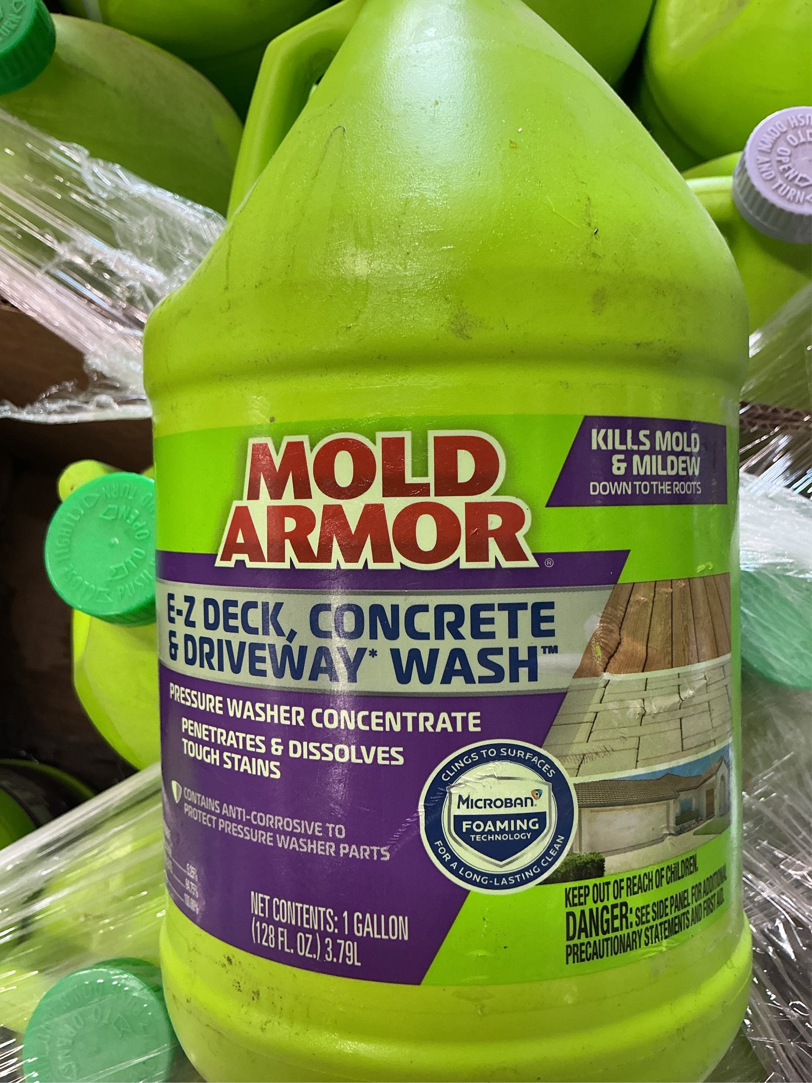 Mold armor/ deck driveway cleaner