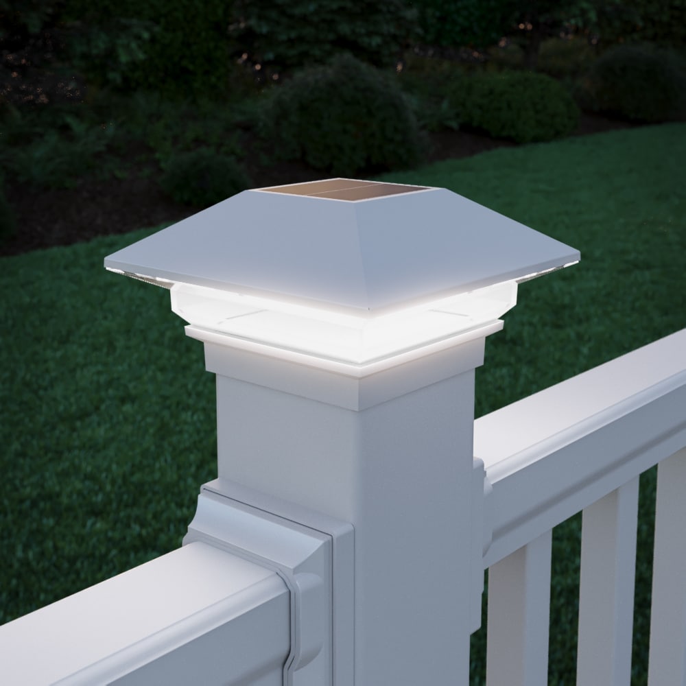 Deckorators 4-in x 4-in 4.8-Lumen 1-Watt White Low Voltage Solar LED Outdoor Post Cap Light (6500 K)