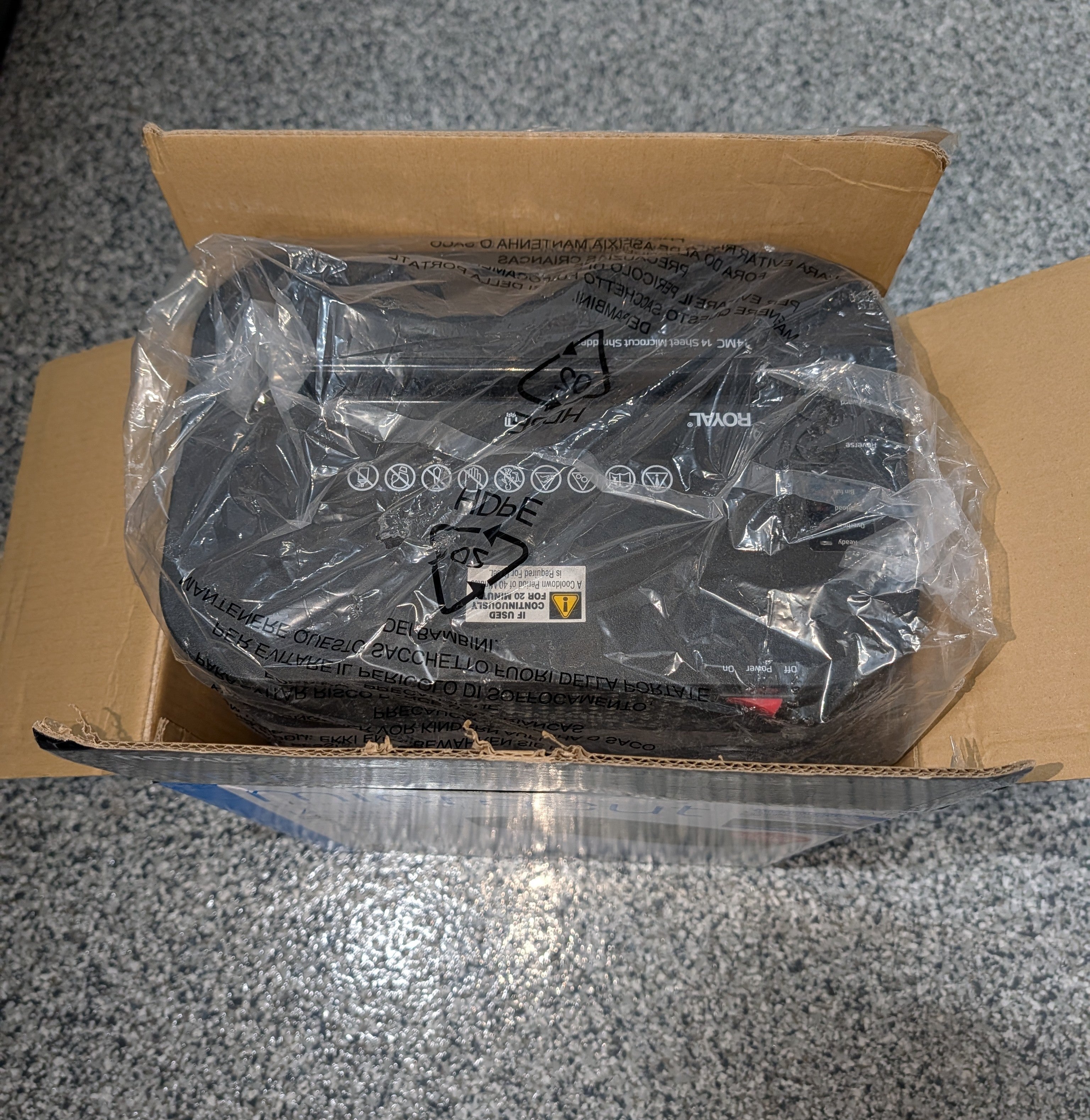 Royal 14-Sheet Micro Cut Paper Shredder