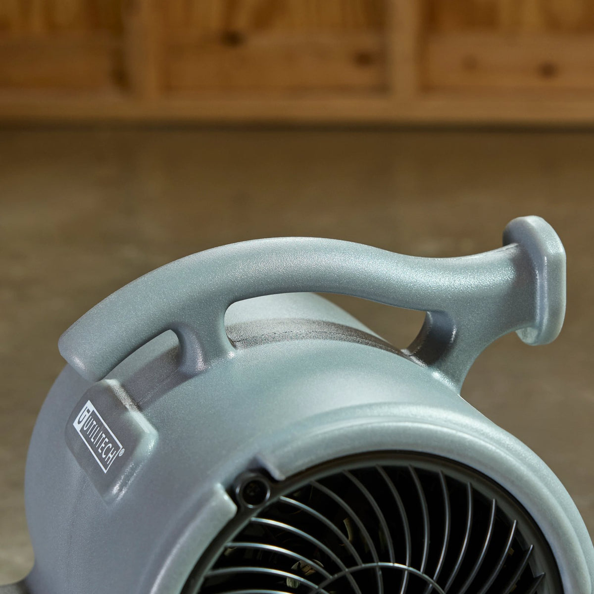 Utilitech Air Mover 1/4-HP 900-CFM Centrifugal Daisy Chain Compatible Indoor Blower Fan with Timer