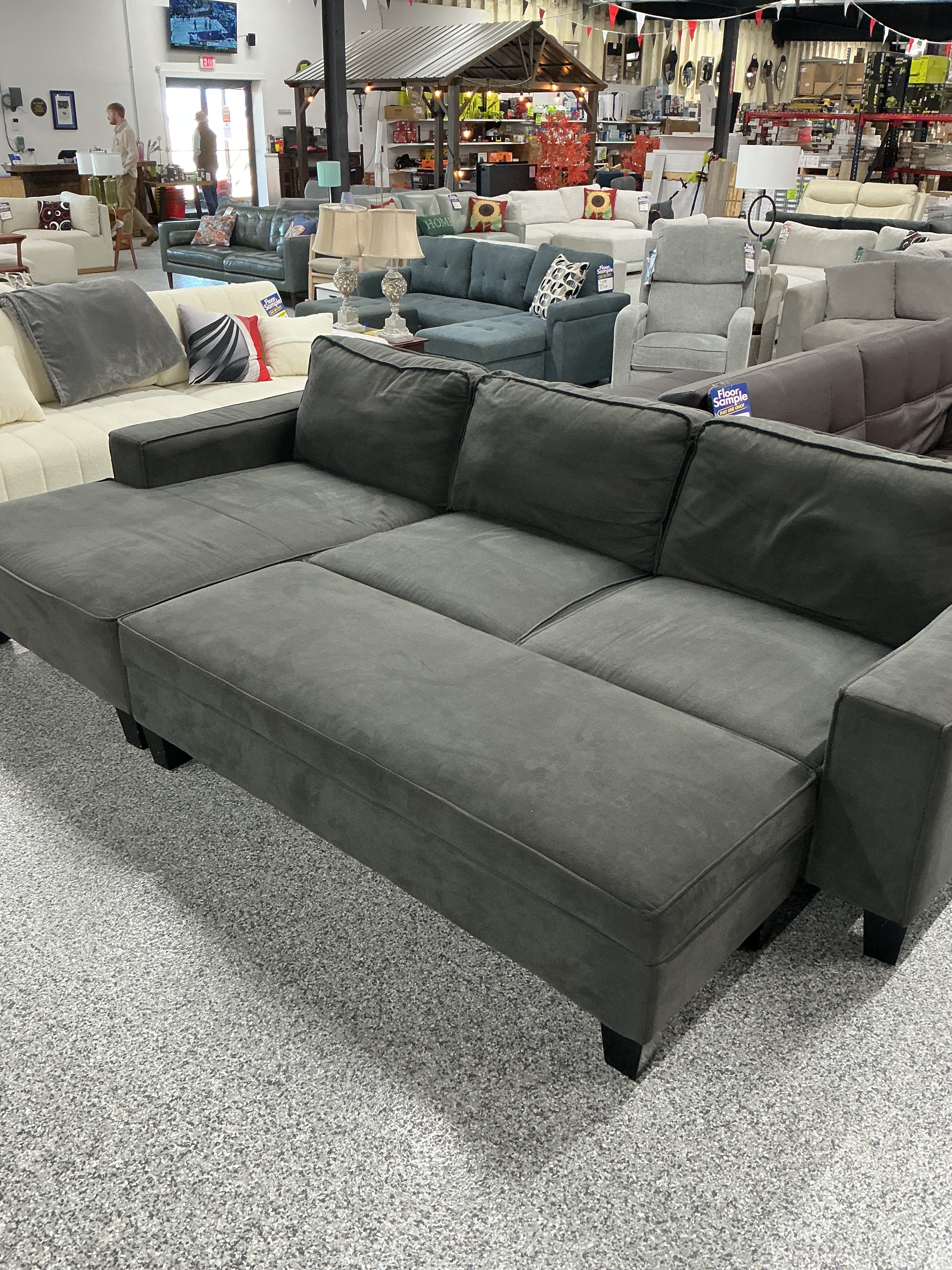 Thomasville Marbella Fabric Sectional with Storage Ottoman