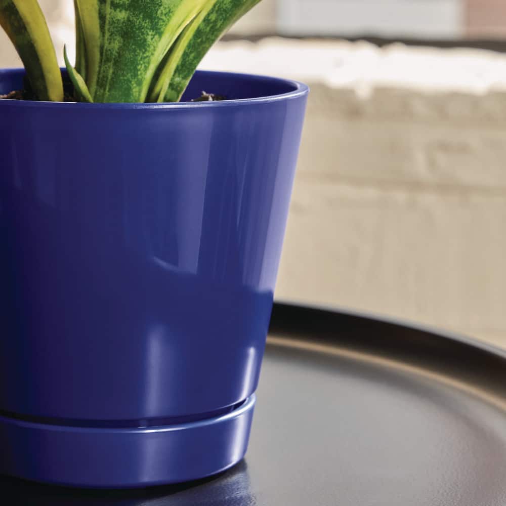 4.4 in. Piedmont Small Blue Plastic Planter (4.4 in. D x 4.2 in. H) with Drainage Hole and Attached Saucer