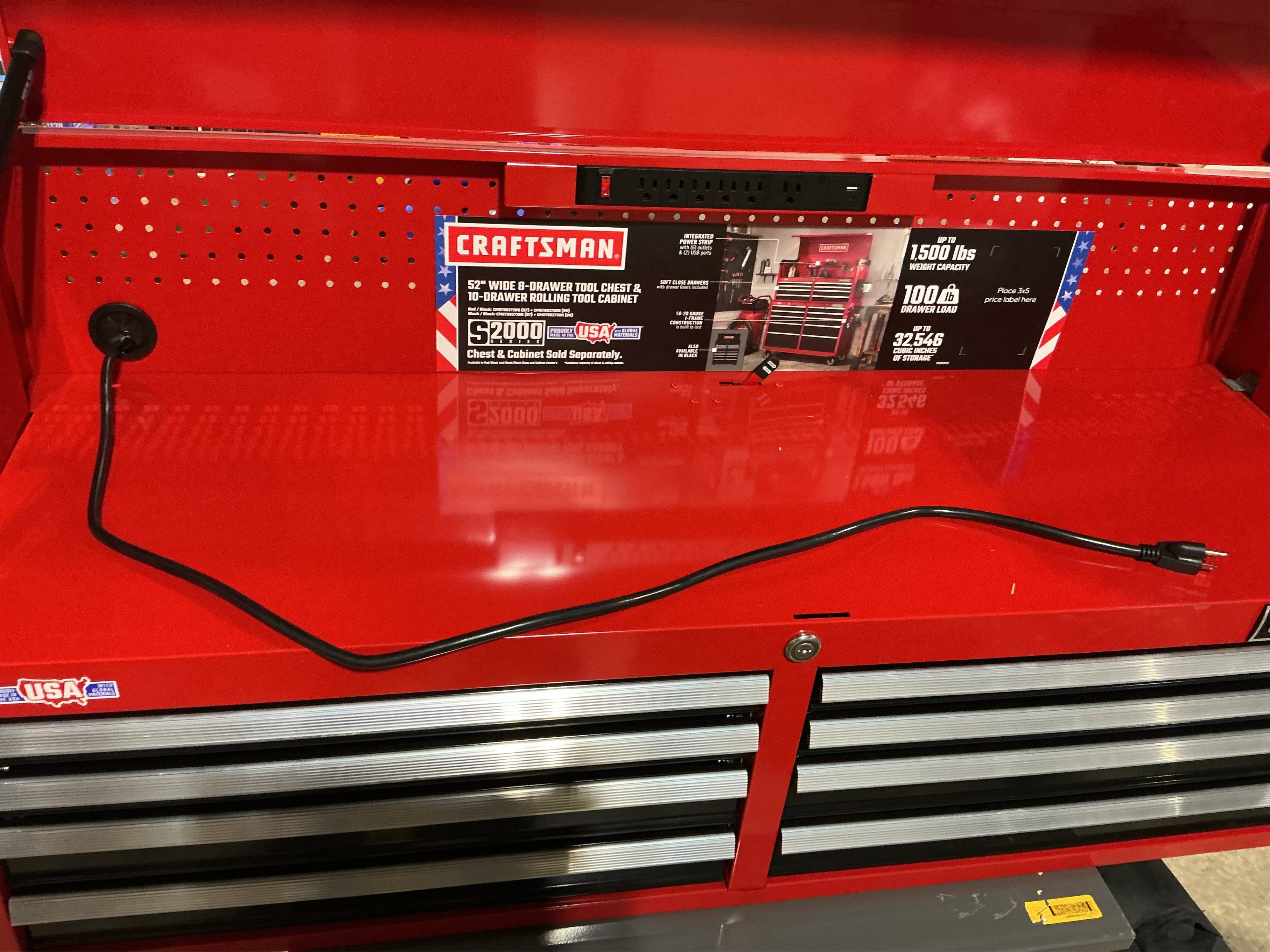 CRAFTSMAN 2000 Series 51.5-in W x 24.7-in H 8-Drawer Steel Tool Chest (Red)