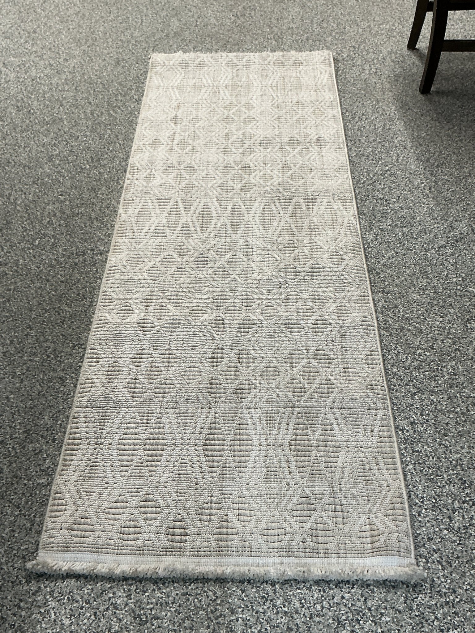 Serenity Runner Rug Collection, Rassa Cream - Stu's Home Improvement Outlet
