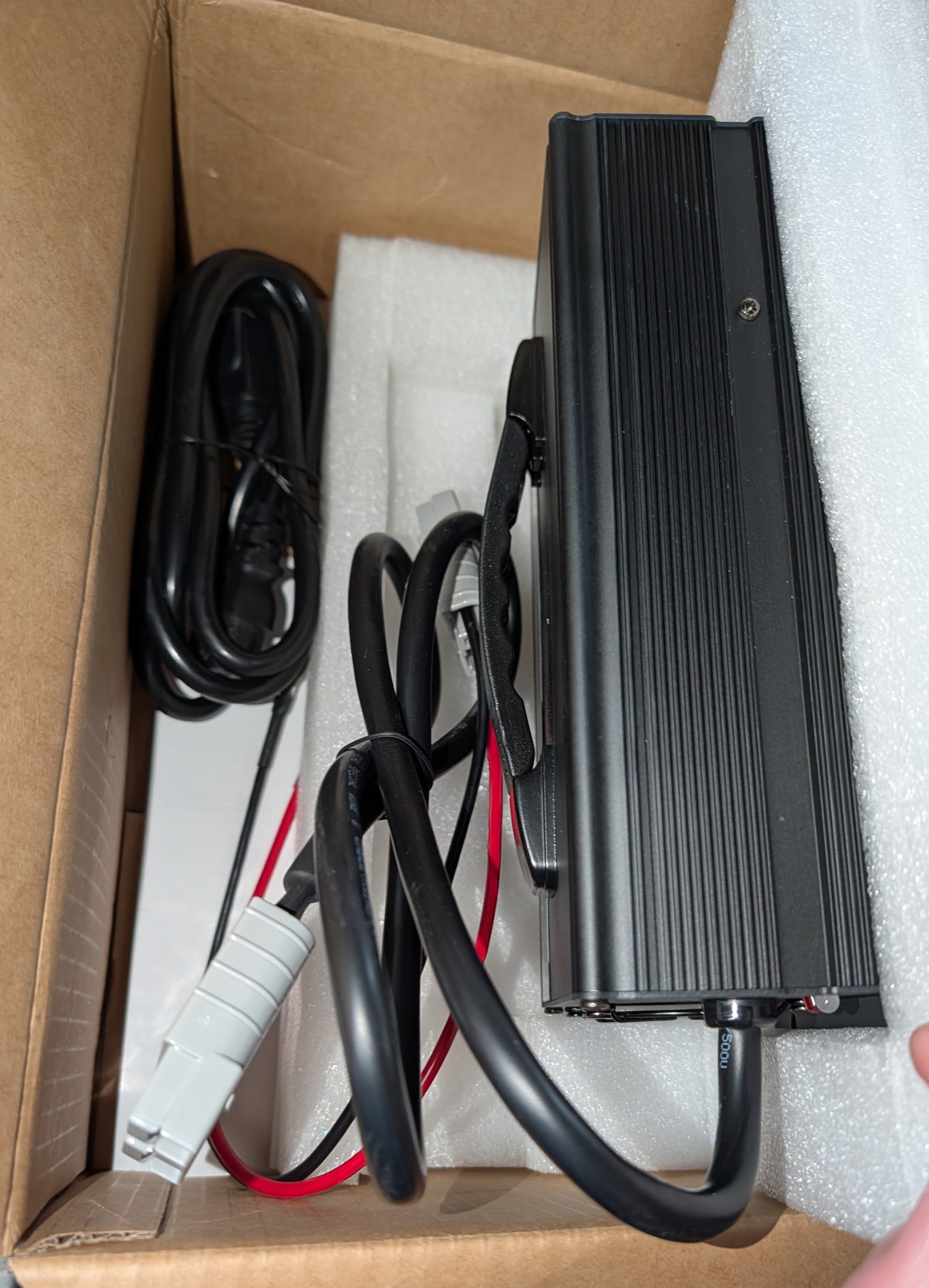 VEVOR 24V 20A Lithium Battery Charger, 29. 2V, AC-DC LiFePO4 Smart Charger, with Anderson Connector, LED Indicator