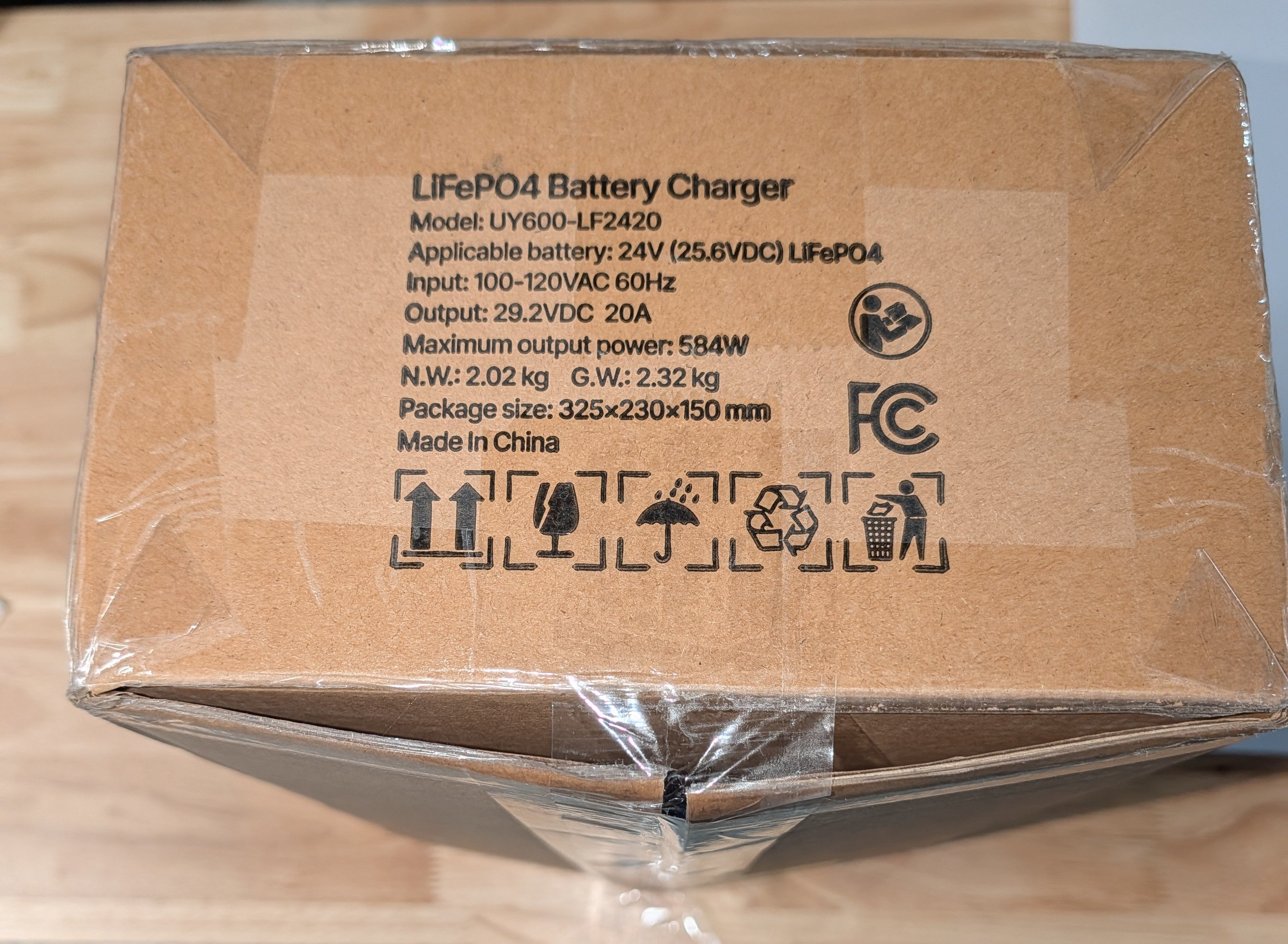 VEVOR 24V 20A Lithium Battery Charger, 29. 2V, AC-DC LiFePO4 Smart Charger, with Anderson Connector, LED Indicator