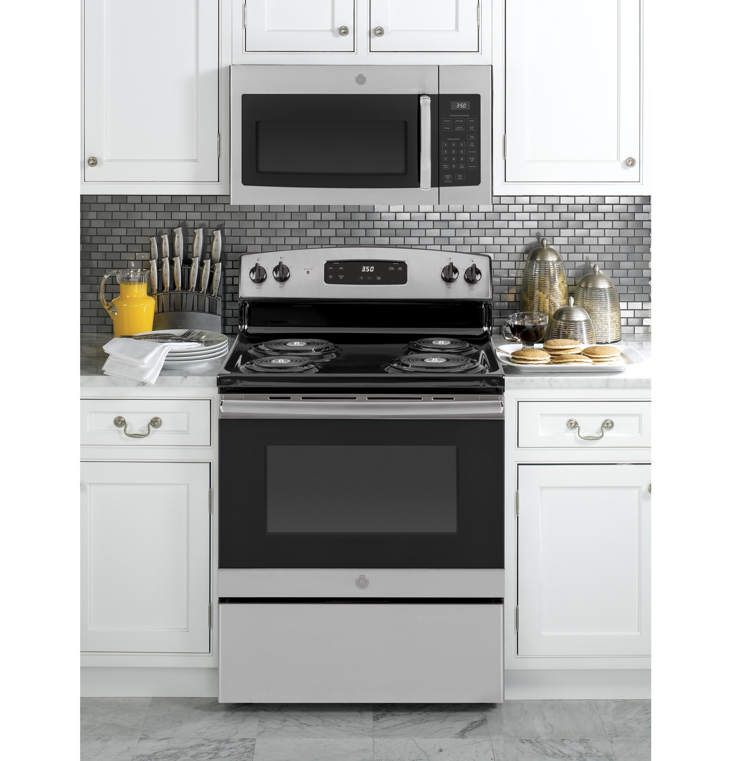 GE 1.6-cu ft 1000-Watt 29.9-in Over-the-Range Microwave (Stainless Steel)