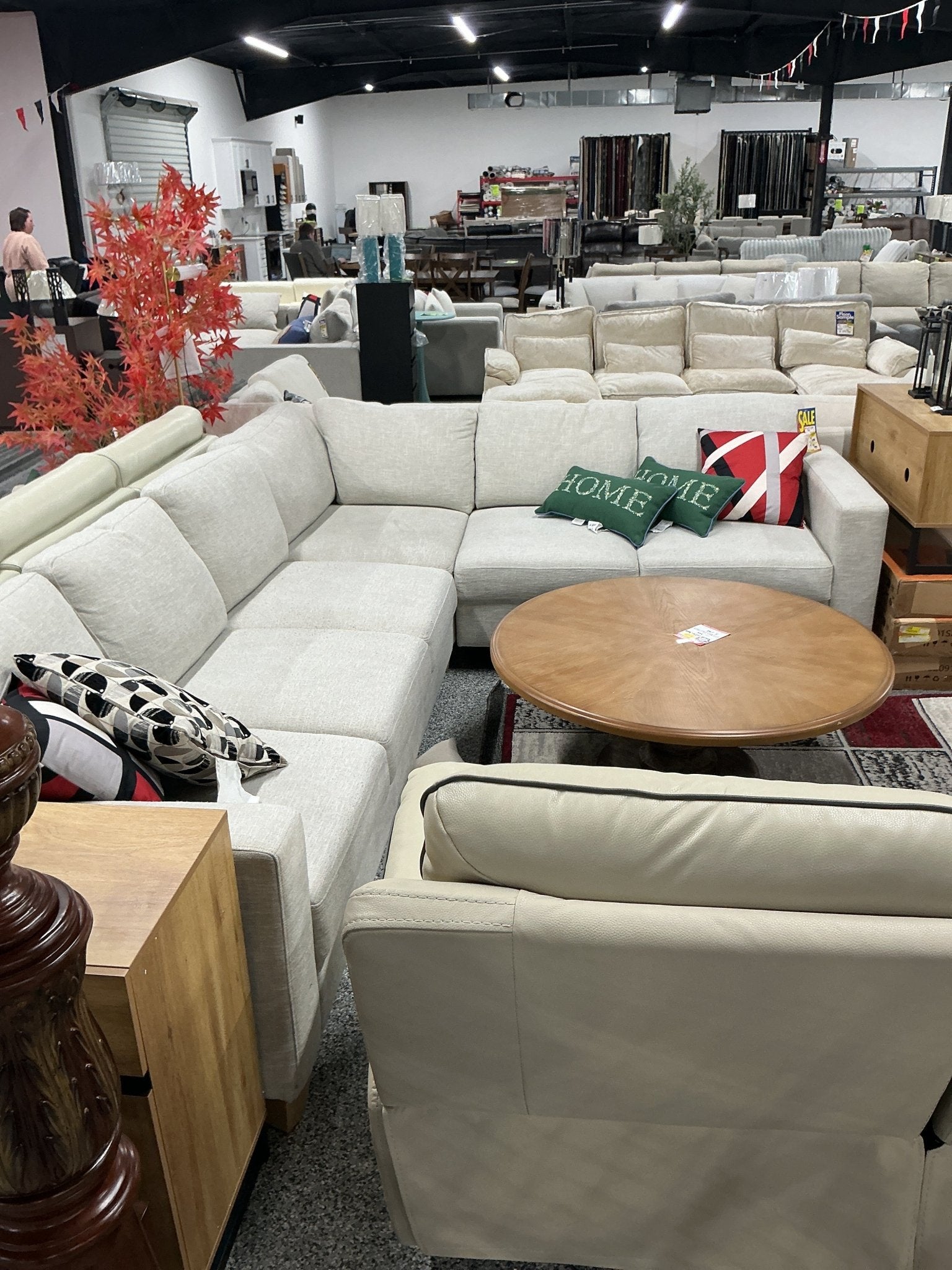 Thomasville Camlin Convertible Sleeper Sectional with Chaise - Stu's Home Improvement Outlet