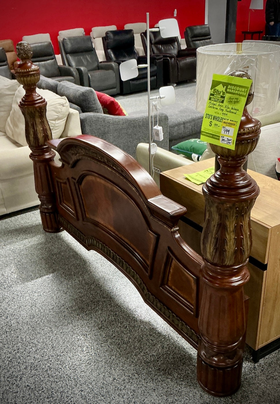 Traditional Wood Bed Footboard with Carved Posts