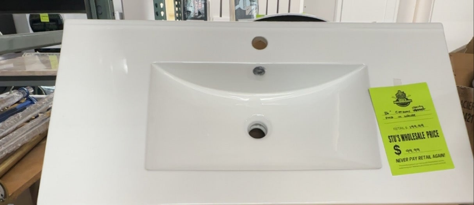 36' Ceramic sink in white