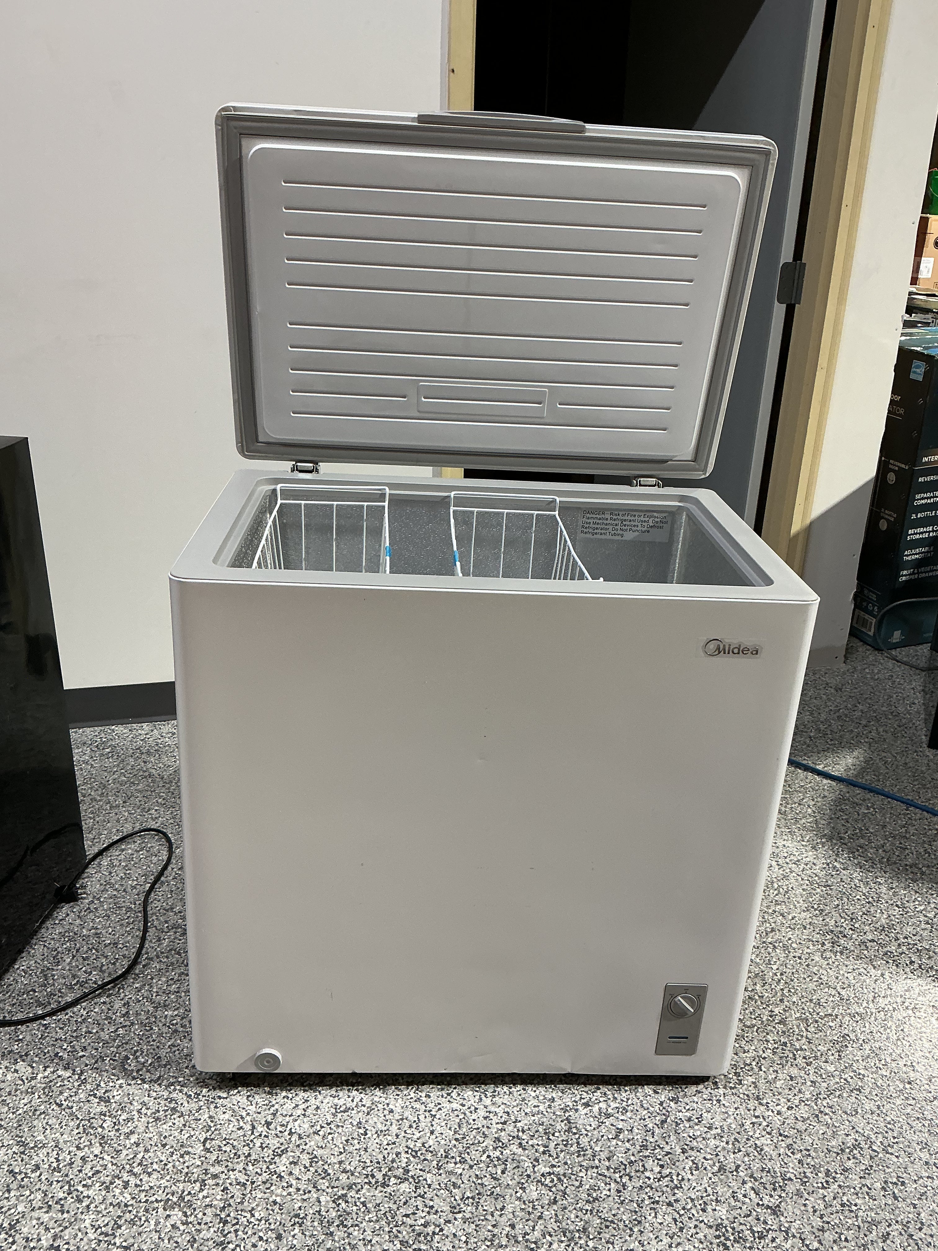 Midea Convertible Chest Freezer with Interior LED Light, 7.0 cu ft, White