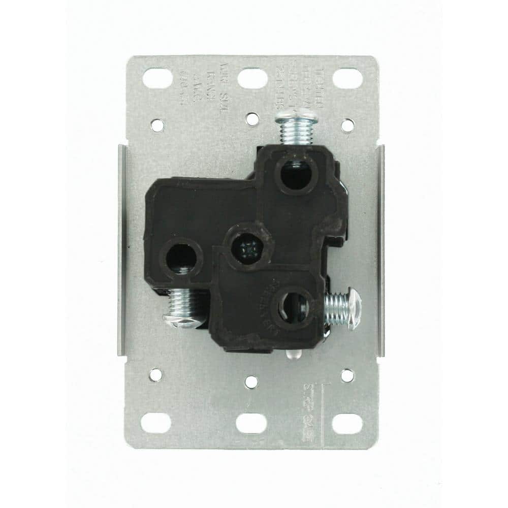 30 Amp 2-Pole Flush Mount Shallow Single Outlet, Black 5372-S00